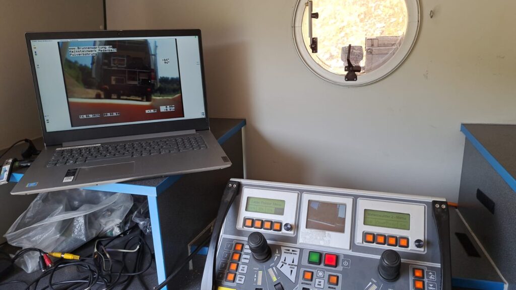 Brunnen-TV kamera steuerstand im inspektionsfahrzeug